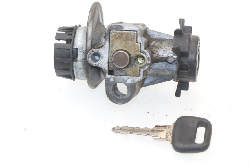 photo de IGNITION SWITCH PEUGEOT SPEEDFIGHT LC 50 (1996 - 2002) - Zoom on usage condition