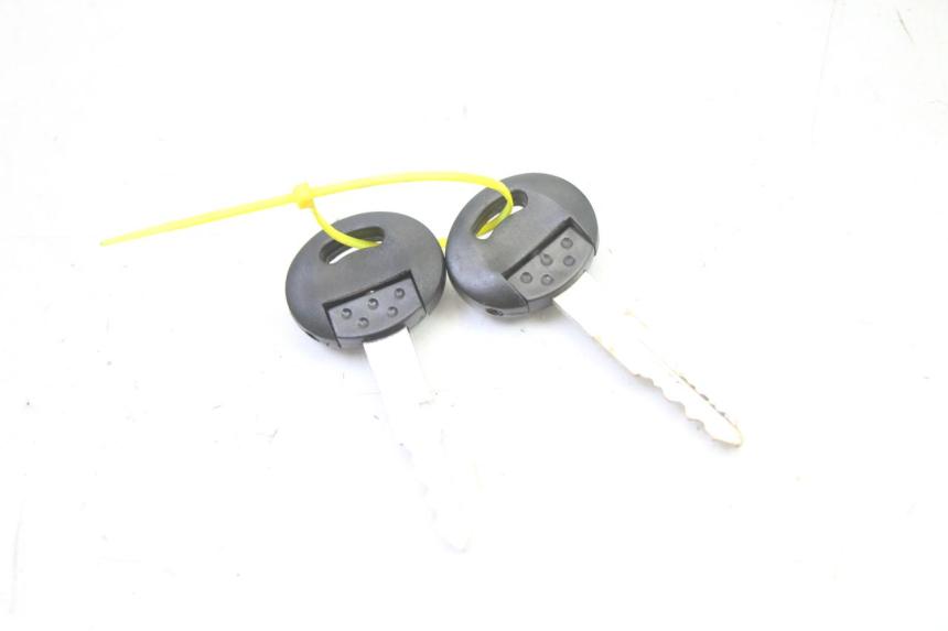 photo de IGNITION SWITCH PEUGEOT STREETZONE I NAKED 2T 50 (2018 - 2020) - Surface and material condition