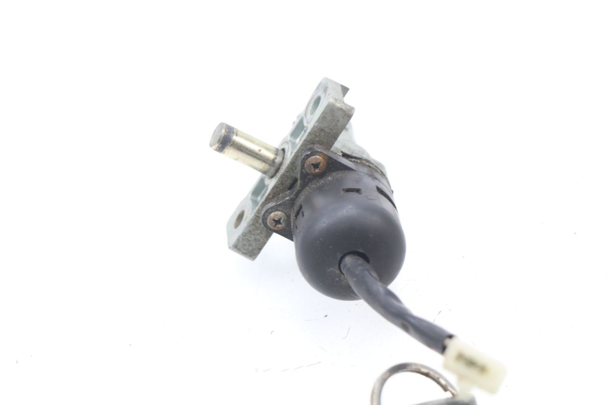 photo de IGNITION SWITCH MBK STUNT NAKED 50 (2004 - 2018) - Alternative perspective