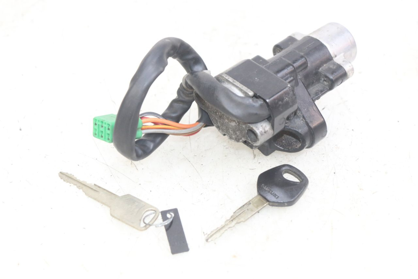 photo de IGNITION SWITCH SUZUKI SV N 650 (1999 - 2002) - Technical close-up