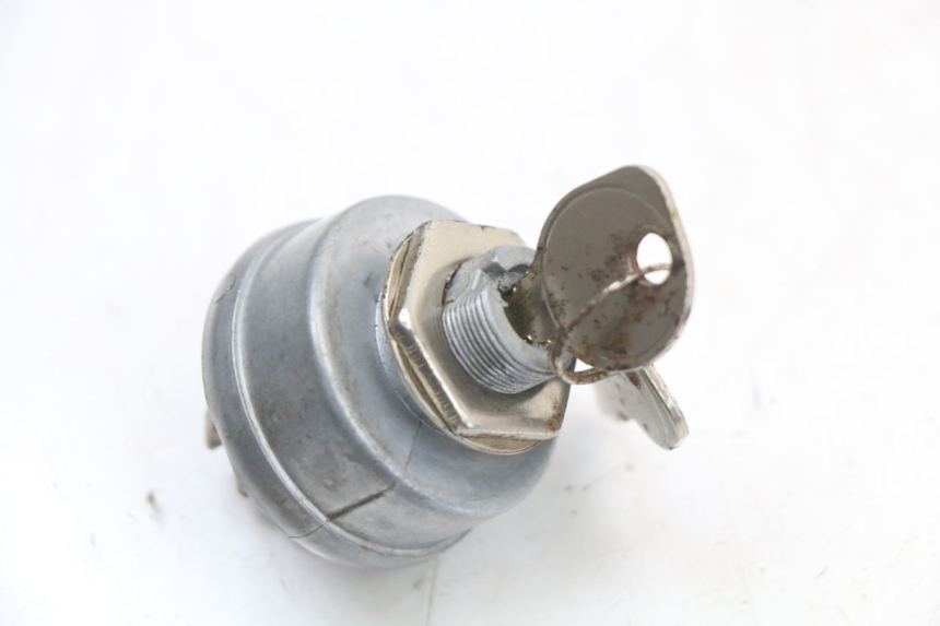 photo de IGNITION SWITCH HONDA TRX 300 (1988 - 2000) - Zoom on usage condition