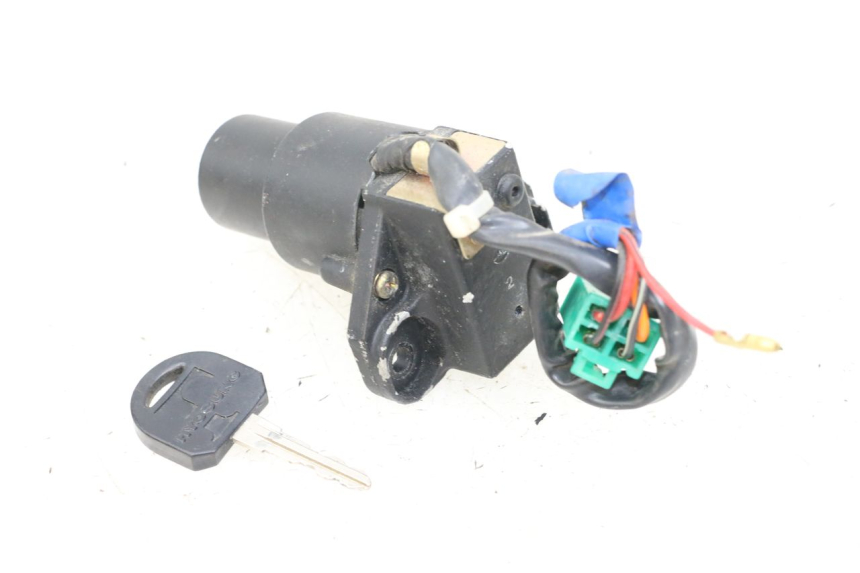 photo de IGNITION SWITCH HYOSUNG XRX 125 (2000 - 2008) - Alternative perspective