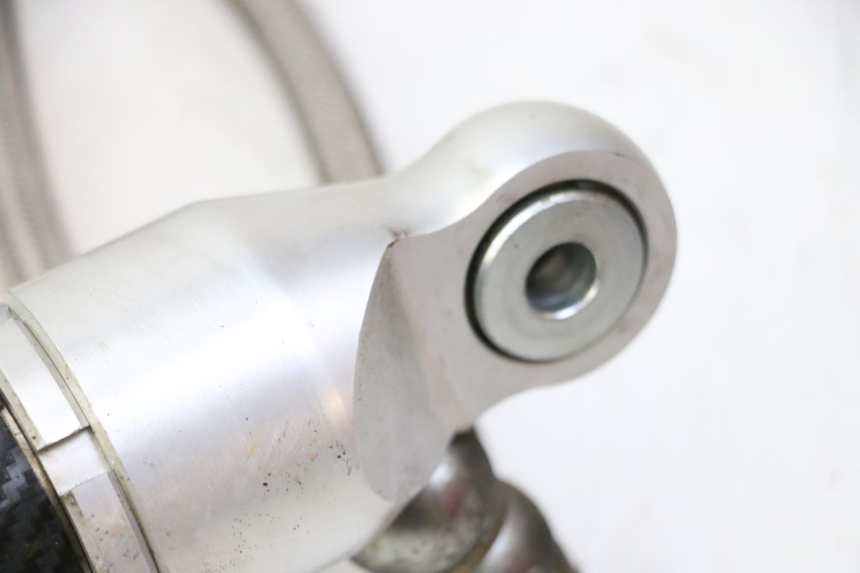 photo de REAR SHOCK ABSORBER PAIR QUADRO 4 4D 350 (2015 - 2018) - Alternative perspective