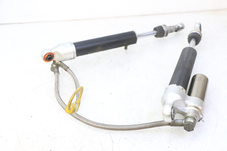 photo de REAR SHOCK ABSORBER PAIR QUADRO 4 4D 350 (2015 - 2018) - Checked used part