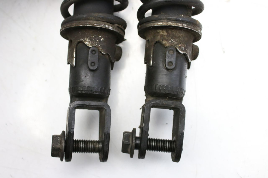 photo de REAR SHOCK ABSORBER PAIR SUZUKI BURGMAN 125 (2007 - 2014) - Zoom on usage condition