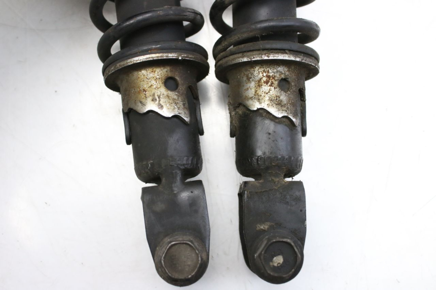 photo de REAR SHOCK ABSORBER PAIR SUZUKI BURGMAN 125 (2007 - 2014) - Alternative perspective