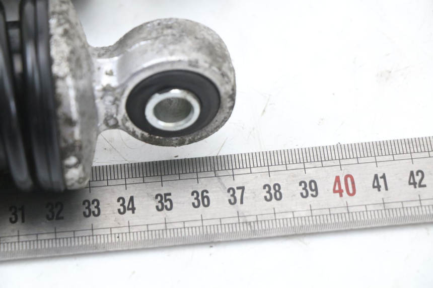 photo de REAR SHOCK ABSORBER PAIR SUZUKI BURGMAN 125 (2007 - 2014) - Zoom on usage condition