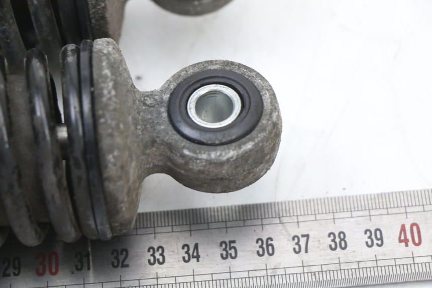 photo de REAR SHOCK ABSORBER PAIR SUZUKI BURGMAN 125 (2007 - 2014) - Alternative perspective