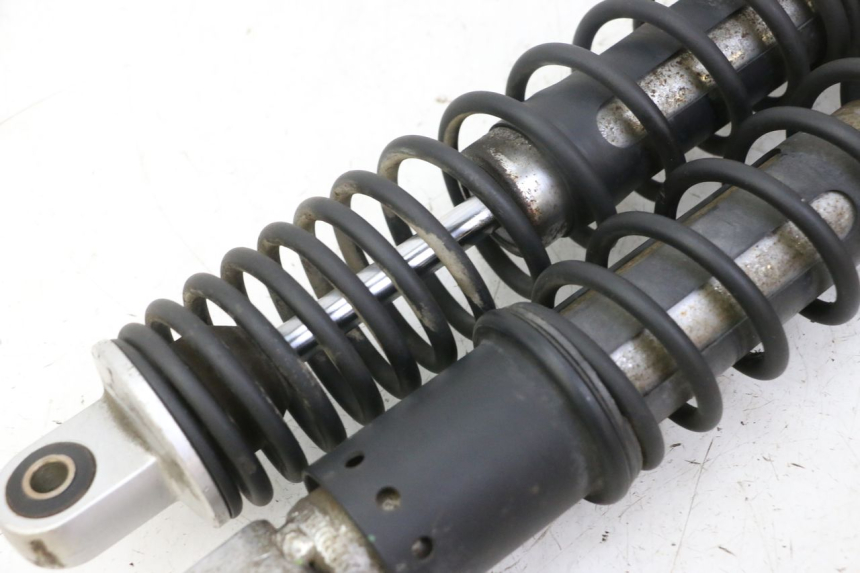 photo de REAR SHOCK ABSORBER PAIR KYMCO DINK STREET 125 (2009 - 2014) - Surface and material condition