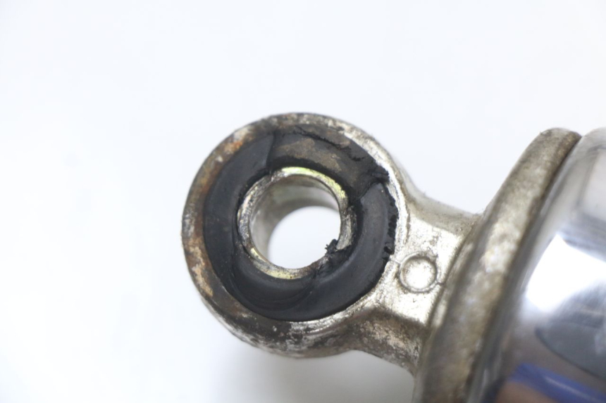 photo de REAR SHOCK ABSORBER SUZUKI GN 125 (1997 - 2000) - Surface and material condition