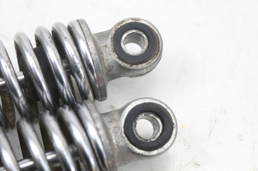 photo de REAR SHOCK ABSORBER SUZUKI GSX E 250 (1982 - 1983) - Fixing points details