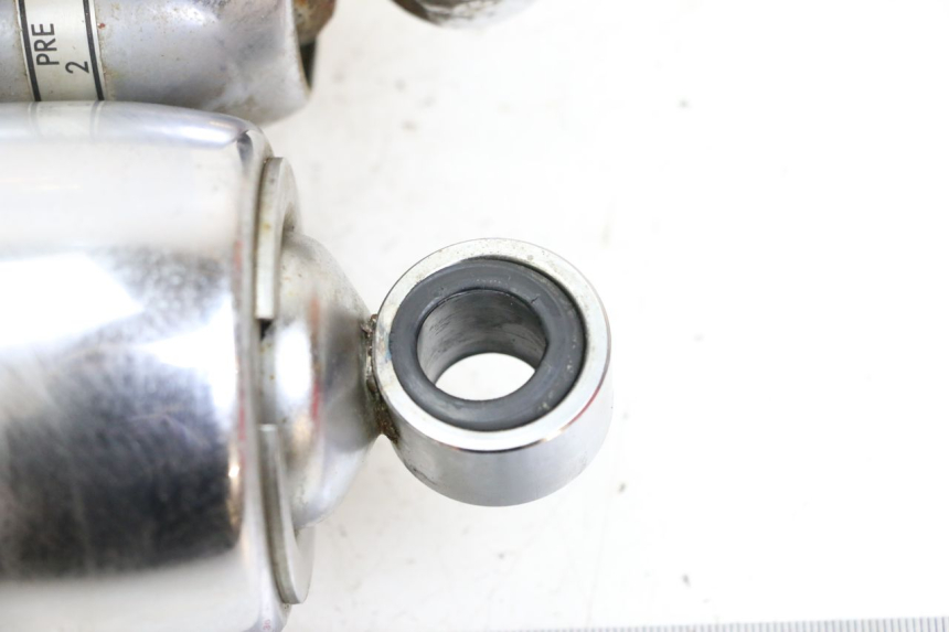 photo de REAR SHOCK ABSORBER HONDA VT C2 SHADOW 750 (1997 - 2001) - Zoom on usage condition