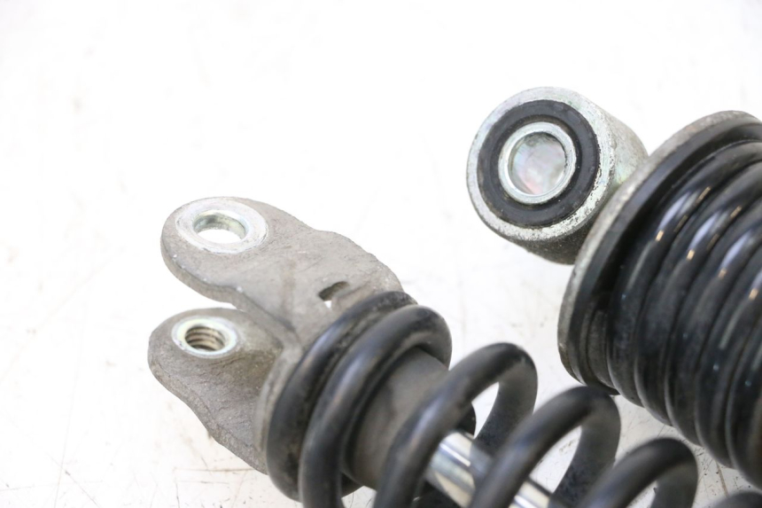 photo de REAR SHOCK ABSORBER HONDA PCX (JF57/JF64) 125 (2014 - 2018) - Technical close-up