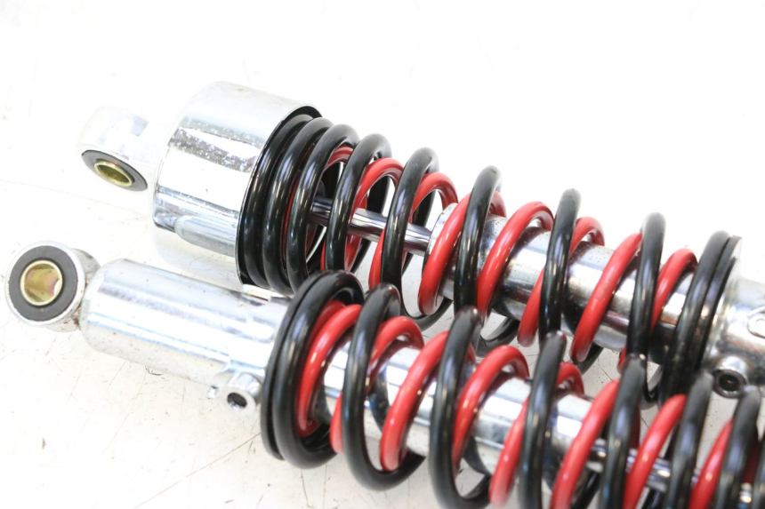 photo de REAR SHOCK ABSORBER YAMASAKI STREET 50 (2013 - 2018) - Detailed visual inspection