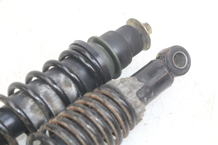 photo de REAR SHOCK ABSORBER PAIR PIAGGIO VESPA GRANTURISMO 125 (2003 - 2007) - Fixing points details