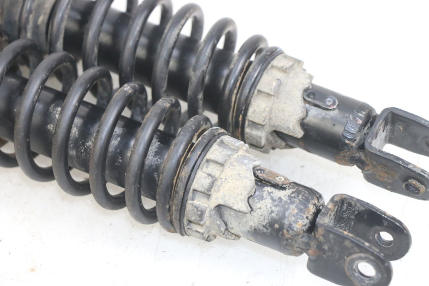 photo de REAR SHOCK ABSORBER PAIR YAMAHA X-MAX XMAX 250 (2006 - 2009) - Technical close-up