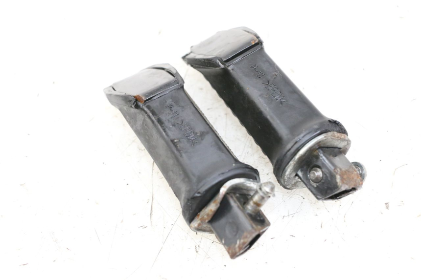 photo de PAIR REAR FOOTRESTS SUZUKI ADDRESS 110 (2015 - 2020) - Zoom on usage condition