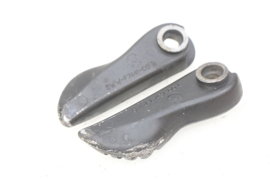 photo de PAIR OF REAR FOOTRESTS MBK BOOSTER SPIRIT 50 (2004 - 2017) - Zoom on usage condition