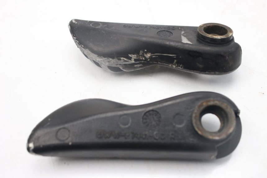 photo de PAIR OF REAR FOOTRESTS YAMAHA BW'S EASY 50 (2013 - 2016) - Alternative perspective