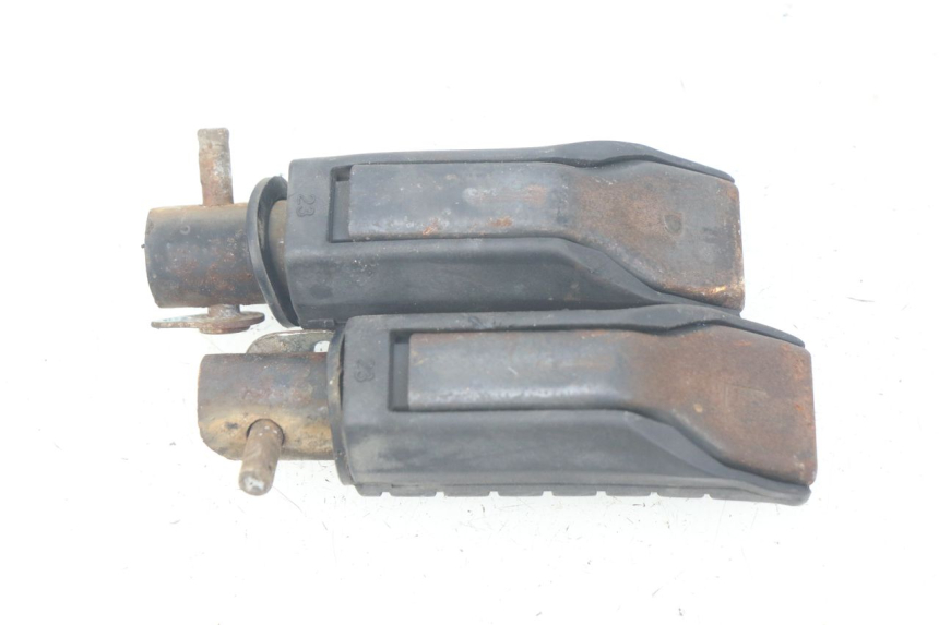 photo de PAIR REAR FOOTRESTS HONDA CBR R 125 (2003 - 2006) - Technical close-up