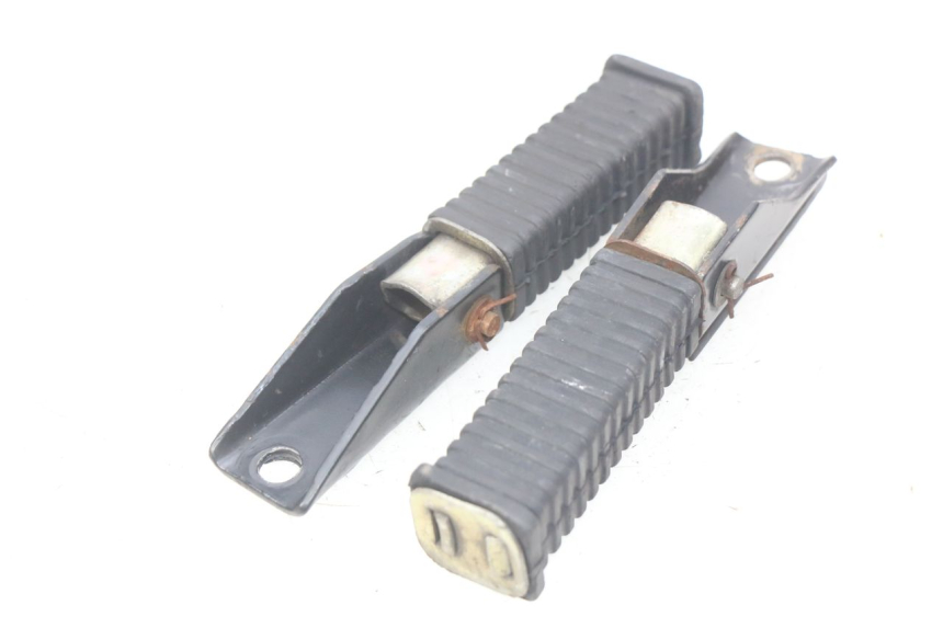 photo de PAIR OF REAR FOOTRESTS TNT MOTOR CITY 50 (2007 - 2018) - Technical close-up