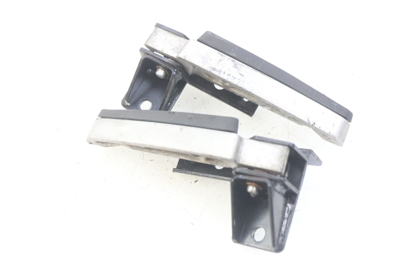 photo de PAIR OF REAR FOOTRESTS PEUGEOT CITYSTAR 125 (2011 - 2017) - Component detail