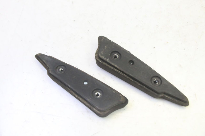 photo de PAIR OF REAR FOOTRESTS PEUGEOT CITYSTAR 50 (2013 - 2017) - Zoom on usage condition