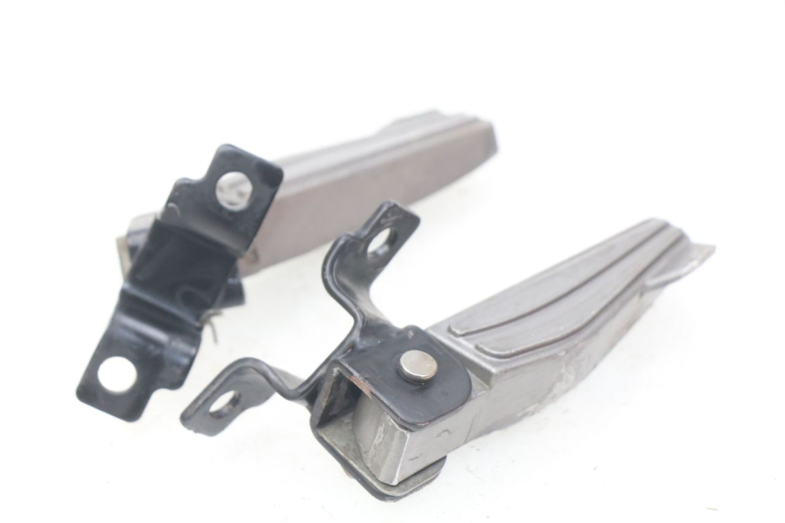 photo de PAIR REAR FOOTRESTS RIDE CLASSIC 2T 50 (2014 - 2022) - Surface and material condition