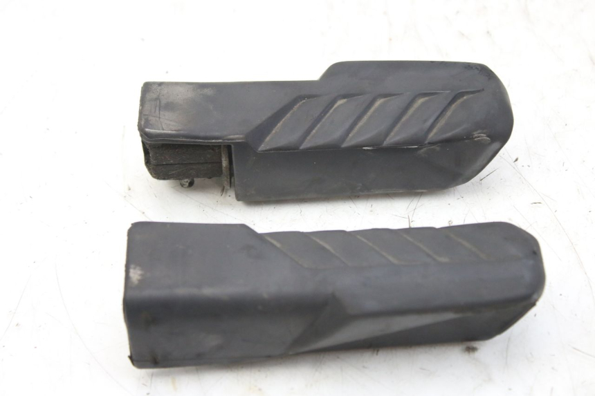photo de PAIR OF REAR FOOTRESTS HONDA FES S-WING SWING ABS 125 (2007 - 2015) - Main view