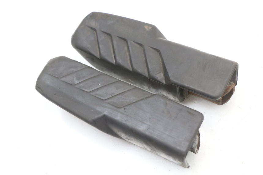 photo de PAIR OF REAR FOOTRESTS HONDA FES S-WING SWING ABS 125 (2007 - 2015) - Component detail