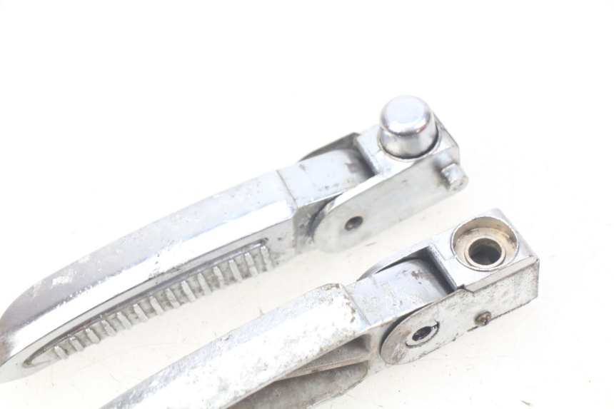 photo de PAIR OF REAR FOOTRESTS EUROCKA GREEN 1 - Zoom on usage condition