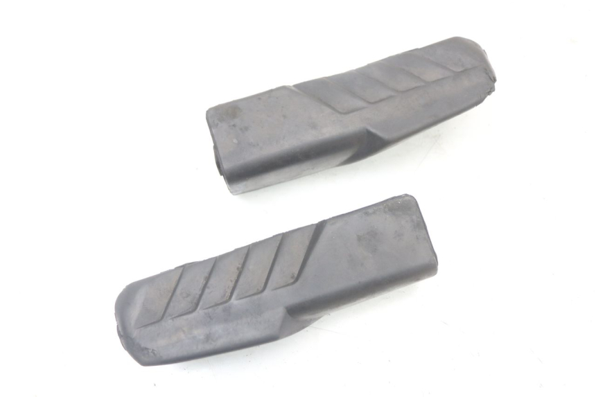photo de PAIR REAR FOOTRESTS HONDA FES S-WING SWING 125 (2007 - 2015) - Component detail