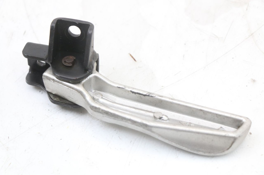 photo de PAIR OF REAR FOOTRESTS SYM JET 14 4T 50 (2018 - 2022) - Surface and material condition