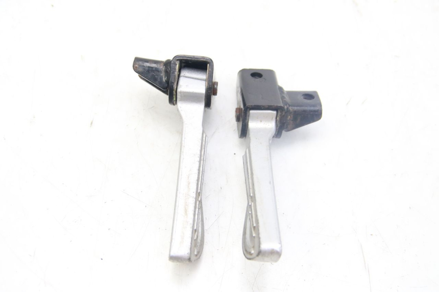 photo de PAIR OF REAR FOOTRESTS SYM JET 4 4T 50 (2018 - 2021) - Component detail