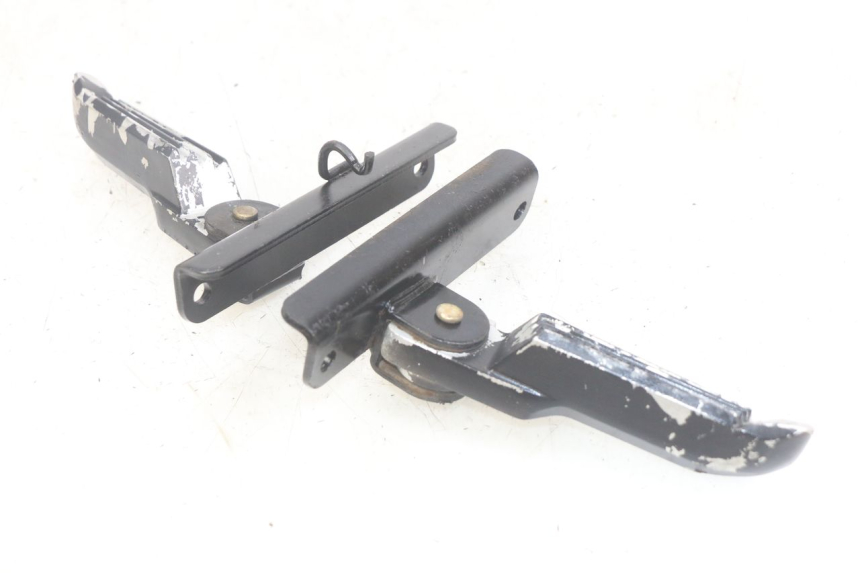 photo de PAIR OF REAR FOOTRESTS SYM JET SPORT XR 50 (2006 - 2015) - Product overview