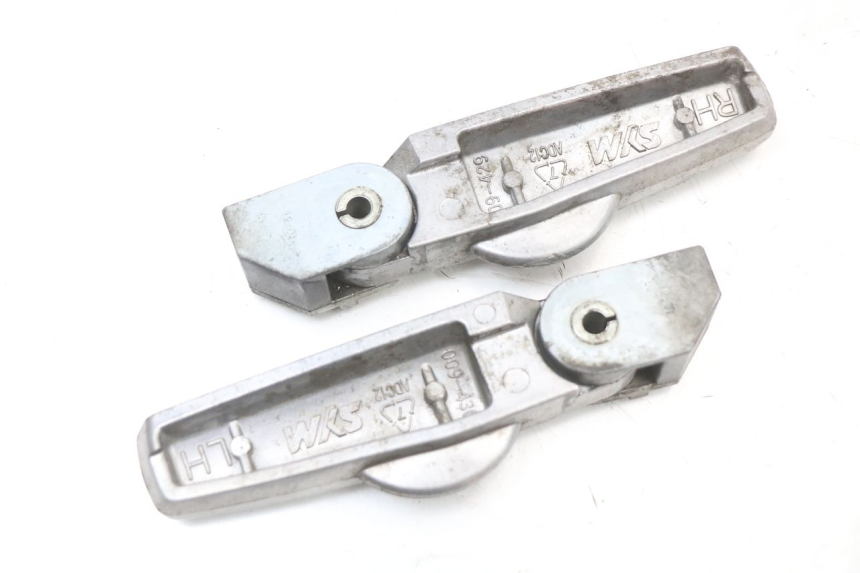 photo de PAIR REAR FOOTRESTS SYM JOYRIDE EVO 125 (2009 - 2016) - Component detail