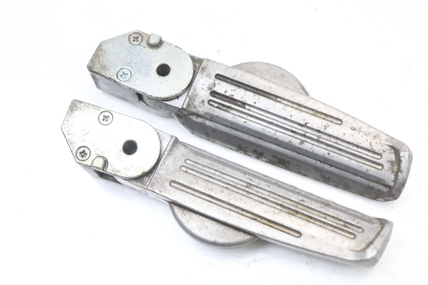 photo de PAIR REAR FOOTRESTS SYM JOYRIDE EVO 125 (2009 - 2016) - Alternative perspective