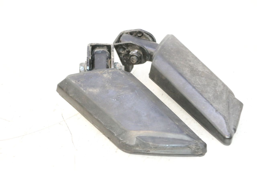 photo de PAIR OF REAR FOOTRESTS PEUGEOT KISBEE 2T 50 (2010 - 2017) - Technical close-up