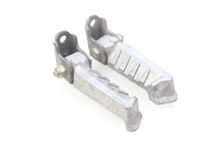 photo de PAIR OF REAR FOOTRESTS PEUGEOT LUDIX 50 (2005 - 2007) - Component detail