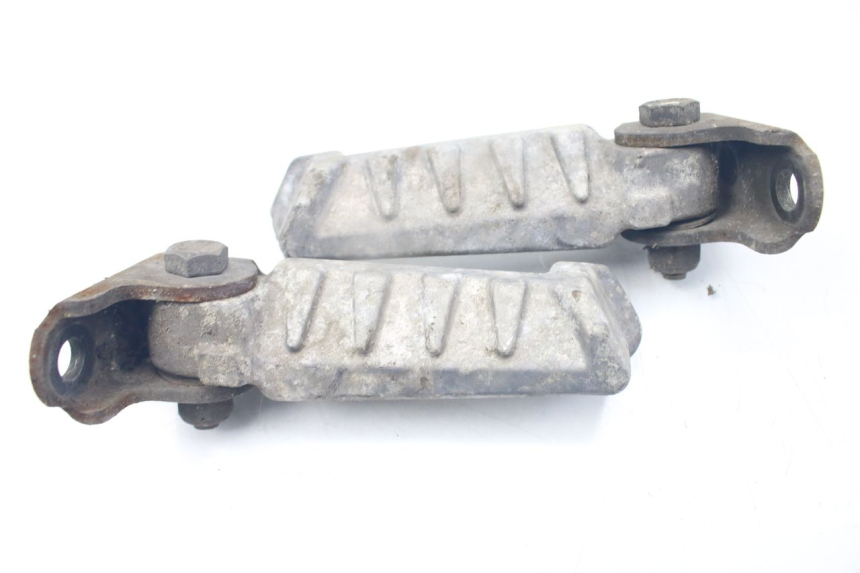 photo de PAIR OF REAR FOOTRESTS PEUGEOT LUDIX SNAKE 2T 50 (2004 - 2014) - Main view