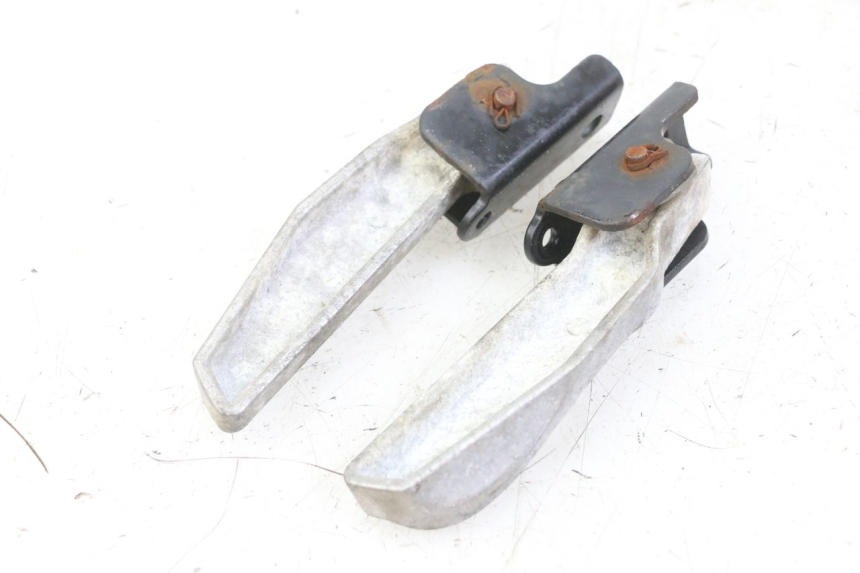 photo de PAIR OF REAR FOOTRESTS MASH CITY 4T 50 (2018 - 2020) - Component detail