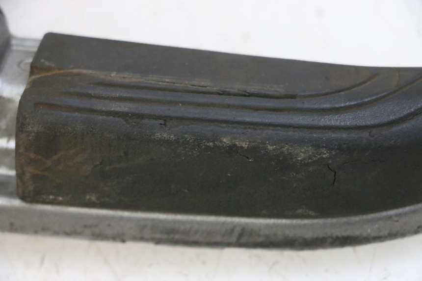 photo de PAIR REAR FOOTRESTS PIAGGIO MP3 500 (2014 - 2017) - Zoom on usage condition