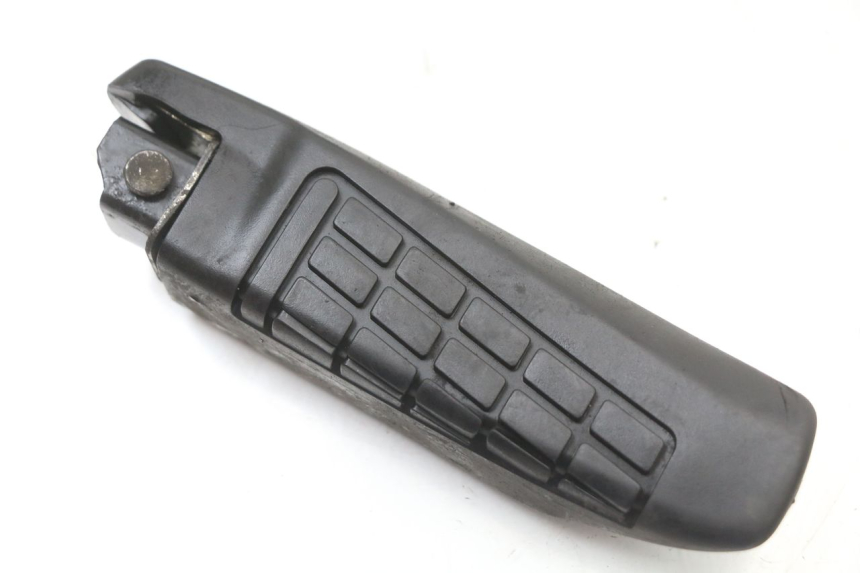 photo de PAIR REAR FOOTRESTS MBK MW TRYPTIK 125 (2014 - 2016) - Surface and material condition