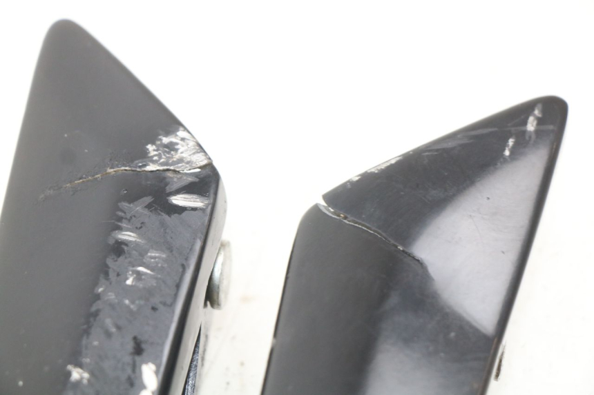 photo de PAIR OF REAR FOOTRESTS PIAGGIO NEW TYPHOON 50 (2018 - 2021) - Component detail