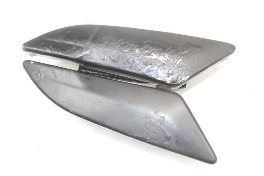 photo de PAIR OF REAR FOOTRESTS PIAGGIO NEW TYPHOON 50 (2018 - 2021) - Component detail