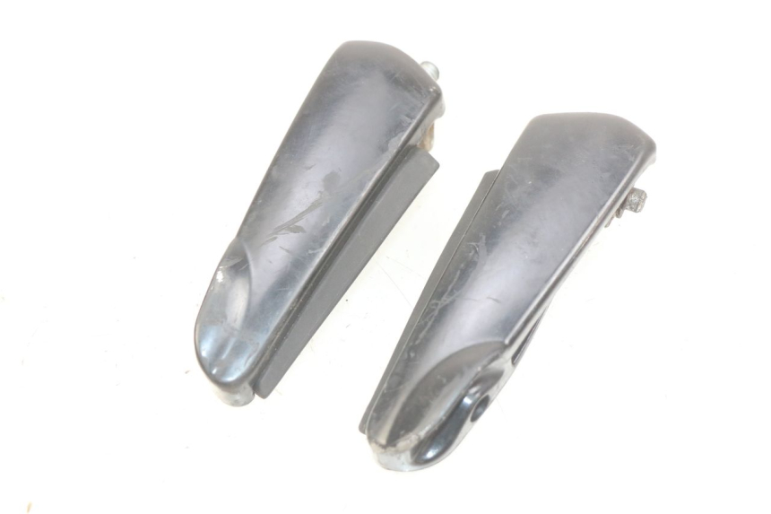 photo de PAIR OF REAR FOOTRESTS GILERA NEXUS 125 (2007 - 2009) - Alternative perspective