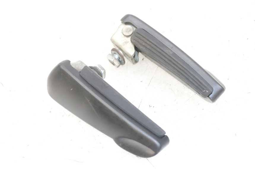 photo de PAIR OF REAR FOOTRESTS GILERA NEXUS 125 (2009 - 2013) - Product overview