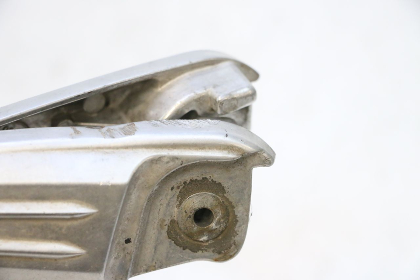 photo de PAIR REAR FOOTRESTS HONDA PCX (JF57/JF64) 125 (2014 - 2018) - Component detail