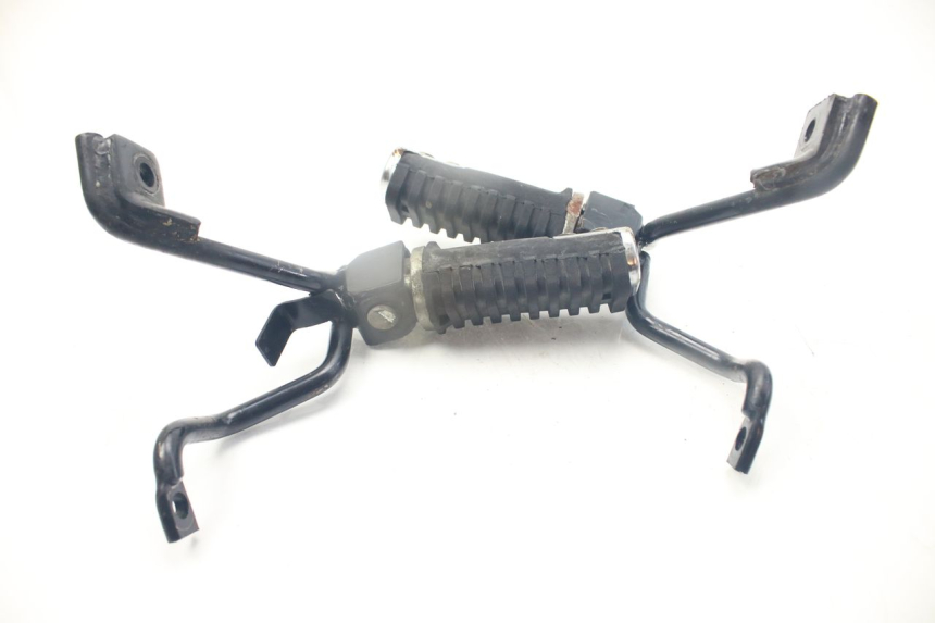 photo de PAIR OF REAR FOOTRESTS KYMCO PEOPLE 250 (2004 - 2008) - Main view