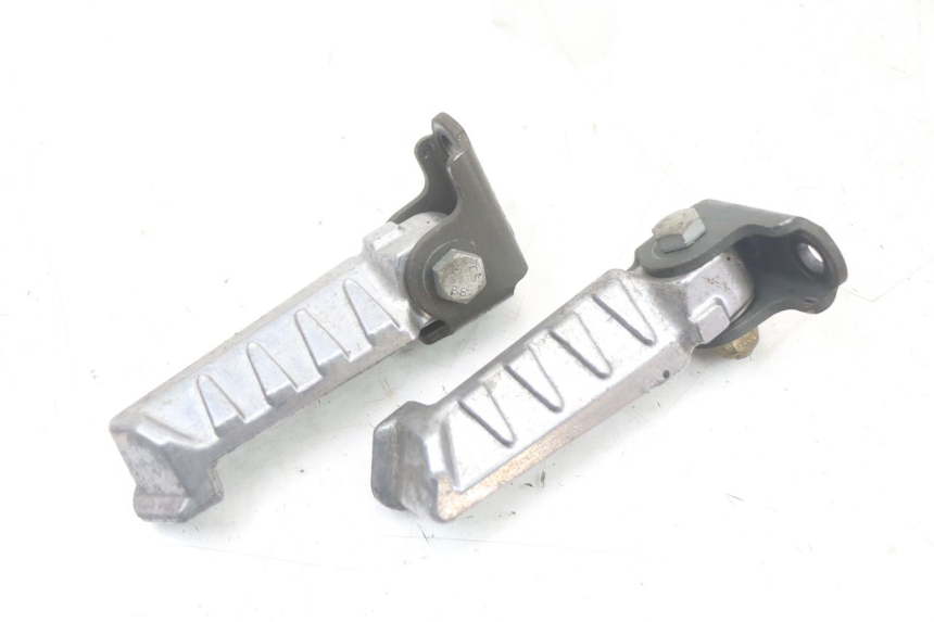 photo de PAIR OF REAR FOOTRESTS PEUGEOT LUDIX 50 (2005 - 2007) - Main view